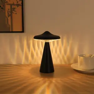 UFO Design Table Lamp, USB Rechargeable LED Desk Lamp, Adjustable Bedside Lamp, Novelty Lighting, Atmosphere Lighting for Bedroom, Living Room, Office and Outdoor Use