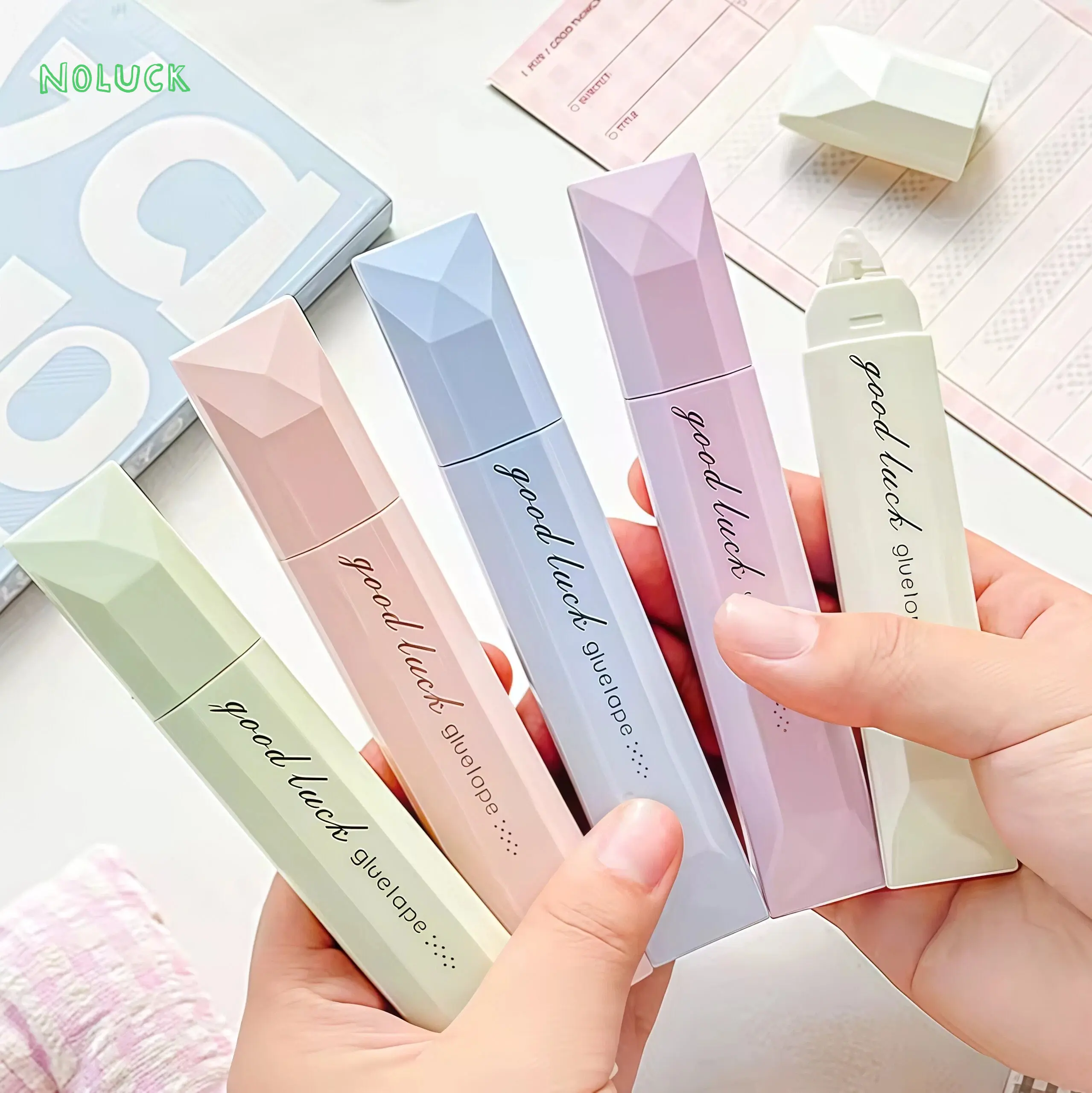 Noluck 5pcs Lucky Pen-Style Double-Sided Tape - Roller Design, Easy Application & Adhesion, Comfortable Grip, Clean & Mess Free, Scrapbooking Tool for Accounting, Office Supplies, Clean And Mess Free Glue Tape, Scrapbooking Tape