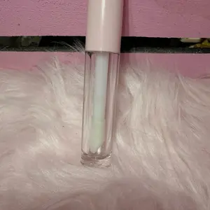 Customize your own Lip Gloss - Hydrating and Vegan - Chunky wand, Smooth gloss