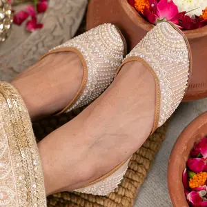Blaire - Blush pink juttis - handmade genuine leather punjabi jutti/khussa/mojari/flats/bridal shoes