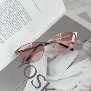 High-end Retro Y2K Metal Cat-eye Glasses for Women Large Frame Non-prescription Lenses UV Protection Fashionable Sunglasses