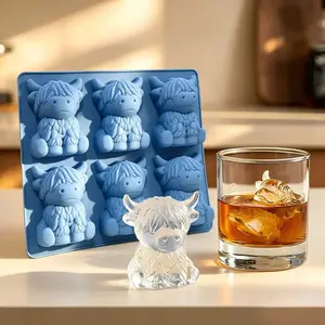 Mini Highland Cow Ice Cube Mold, Silicone Ice Tray, Cute 3D Ice Cubes, Perfect for Drinks, Parties, Gifts, Beverage Upgrade