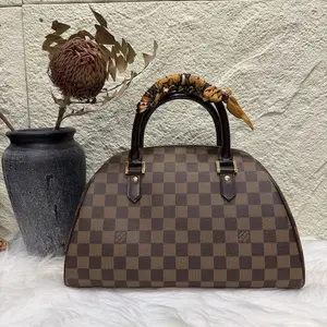Pre-owned Louis Vuitton LV Handbag Checker Pattern, Brown & Beige, Stylish Design, Ideal for Everyday Use