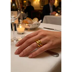 Carla Ring