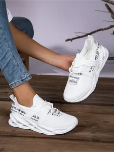 2026 Summer New Style Lace-up White Sneakers Women's Casual Trainer Sports Shoes Couple Style Soft Sole Breathable Not Stuffy Lightweight Versatile Slip-on Shoes Daily Commuting Outdoor Walking Casual Wear All Seasons Simple Style Trendy Sports Shoes