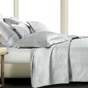 Silk Satin Quilt Set, Geometric  Bedspread Luxury Quilted Coverlet Set for  Seasons(1 Quilt, 2 Pillow Shams),