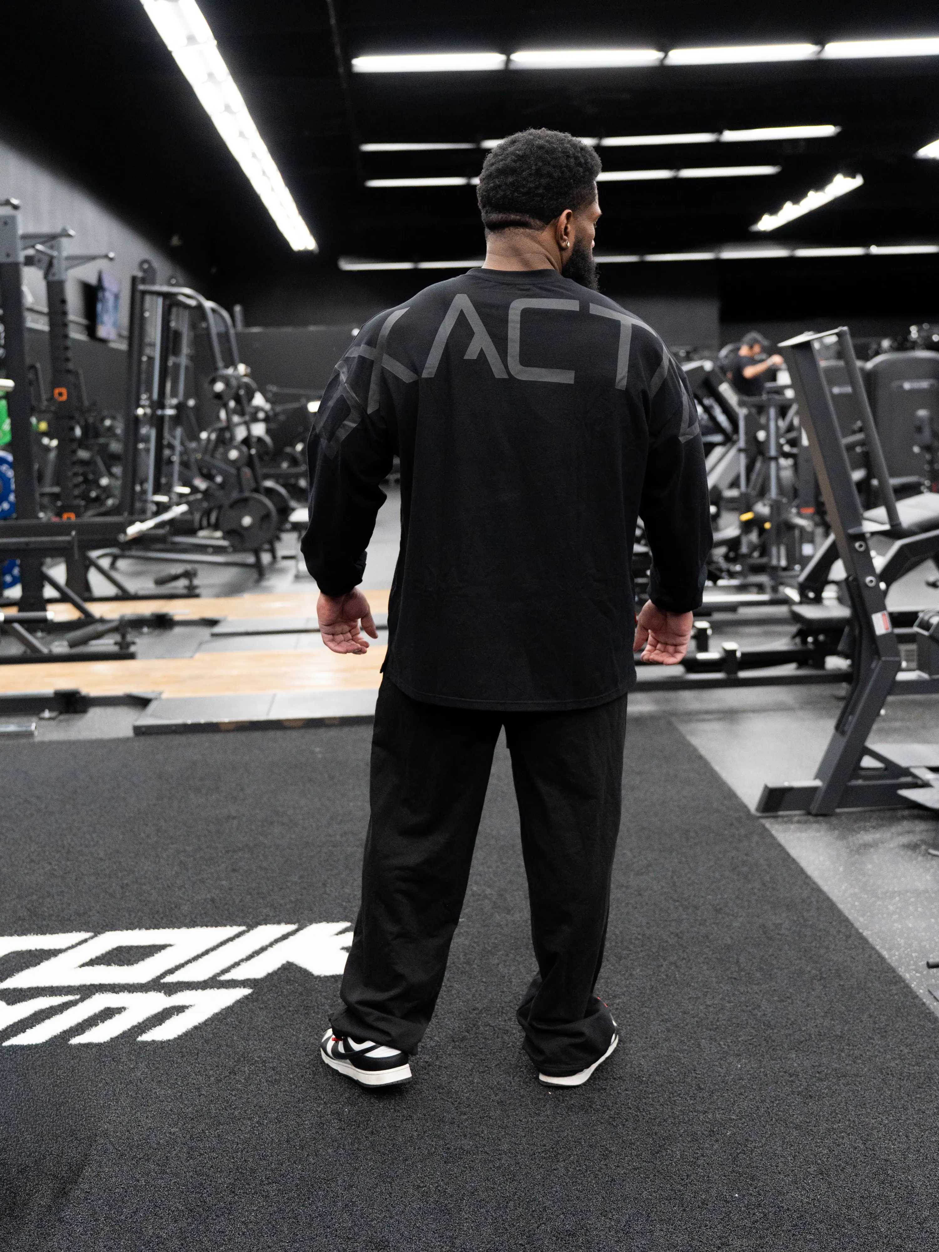 Big Logo Oversize Long Sleeve Tee (Monochrome)