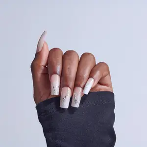 KISS GLAM 3D & Jewel Press On Glue Nails  - Wrapped in Beauty