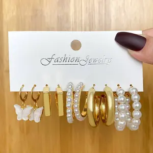 5 Pairs Geometric C-Shaped Earrings Set Chic Butterfly Drop Earrings Vintage Women Faux Pearl Hoop Earrings Set Bohemian Party Vacation Travel Beach Earrings Jewelry Gift