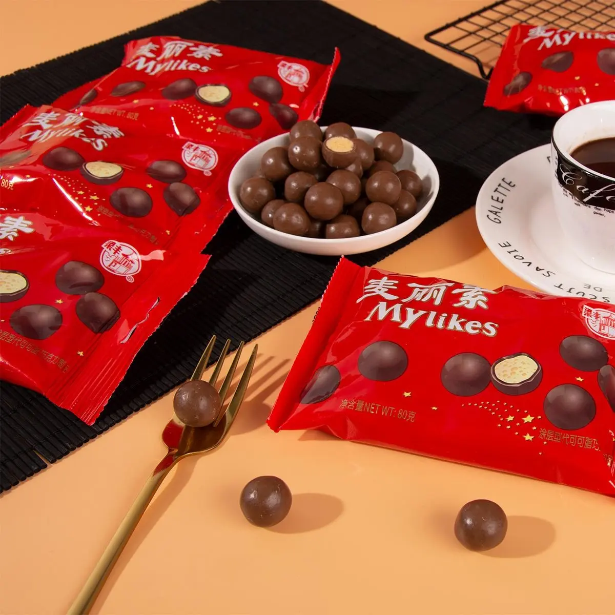 LIANGFENG Maltesers Milk Chocolate Balls 80g - Crispy Malted Candy, Childhood Nostalgia Treat LIANGFENG Maltesers Milk Chocolate Balls 80g - Crispy Malted Candy, Childhood Nostalgia Treat