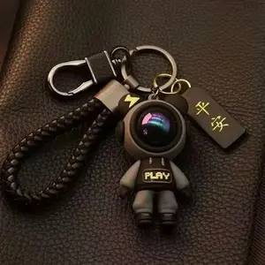 Astronaut Shaped Keychain, Cute Portable Pendant for Car Keys, Universal Interior Decoration Accessory, Fashion Daily Ornament for Men and Women