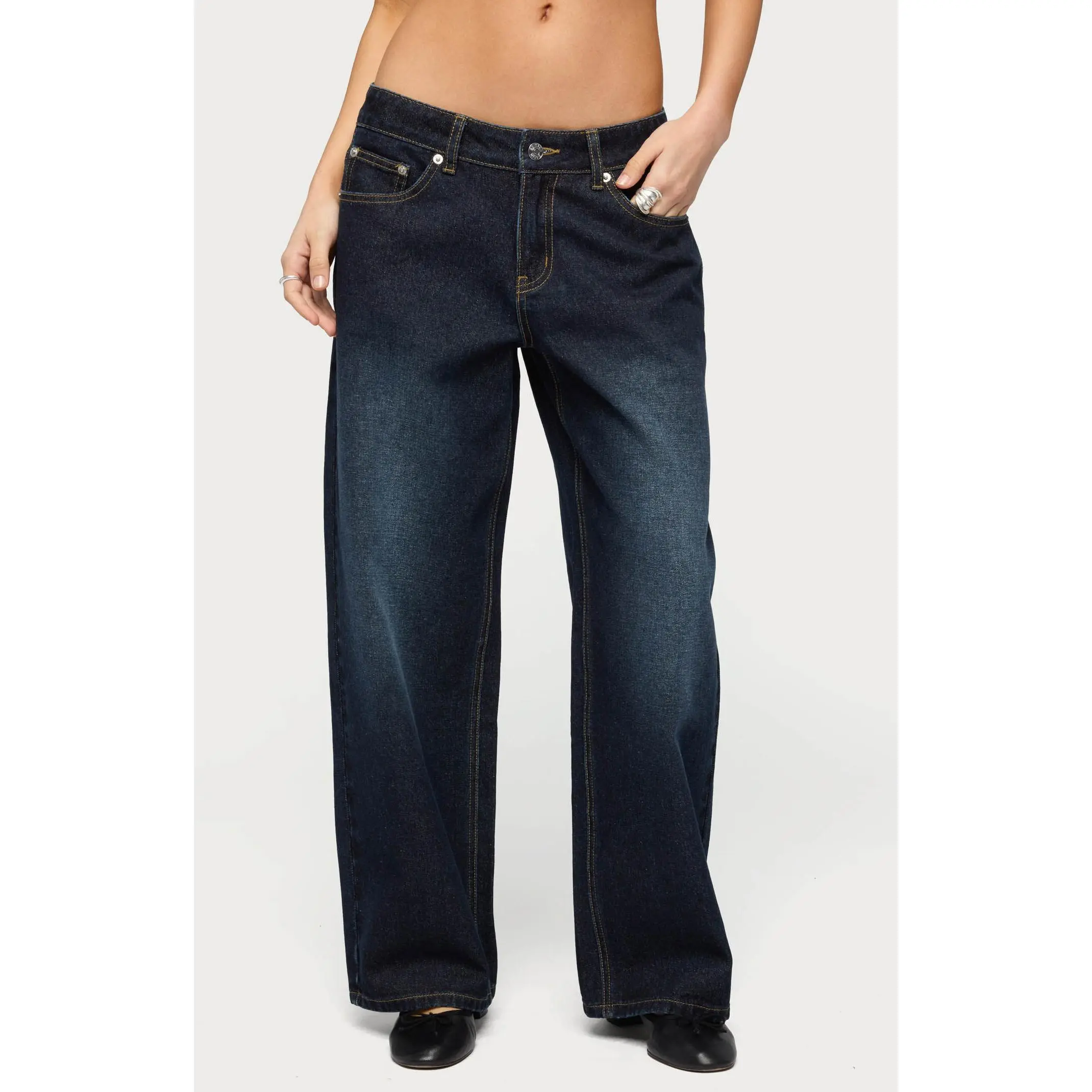 Edikted Women's Petite Raelynn Washed Low Rise Baggy Jeans