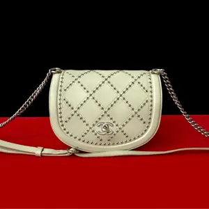 Pre-owned CHANEL Other Shoulder Bags Leather Shoulder Bag