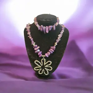 Purple Bloom Necklace & Bracelet Set with Unique Design for Flower Lovers and Garden Enthusiasts Featuring Purple Bloom Design Ideal for Those Who Appreciate Purple Blooms