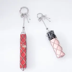 Portable Lip Balm Holder Key Chain bagcharm Lipstick Keychain, Lip Balm Organizer Holder Lipstick Travel Makeup Storage Case for Women Girls Lip Balm Cap Keychain Gloss With Flower Charms Mini ch necklace