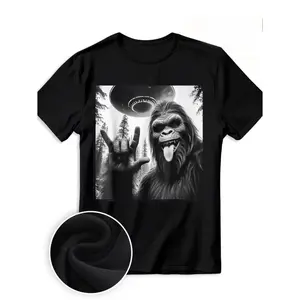 Men's Funny Gorilla & UFO T-Shirt - 100% Cotton Soft Black Casual Tee with Cartoon Ape, Alien Spaceship & On Hand Gesture - Humorous Short Sleeve Shirt for Parties, Casual Attire & Themed Events (Regular Fit)