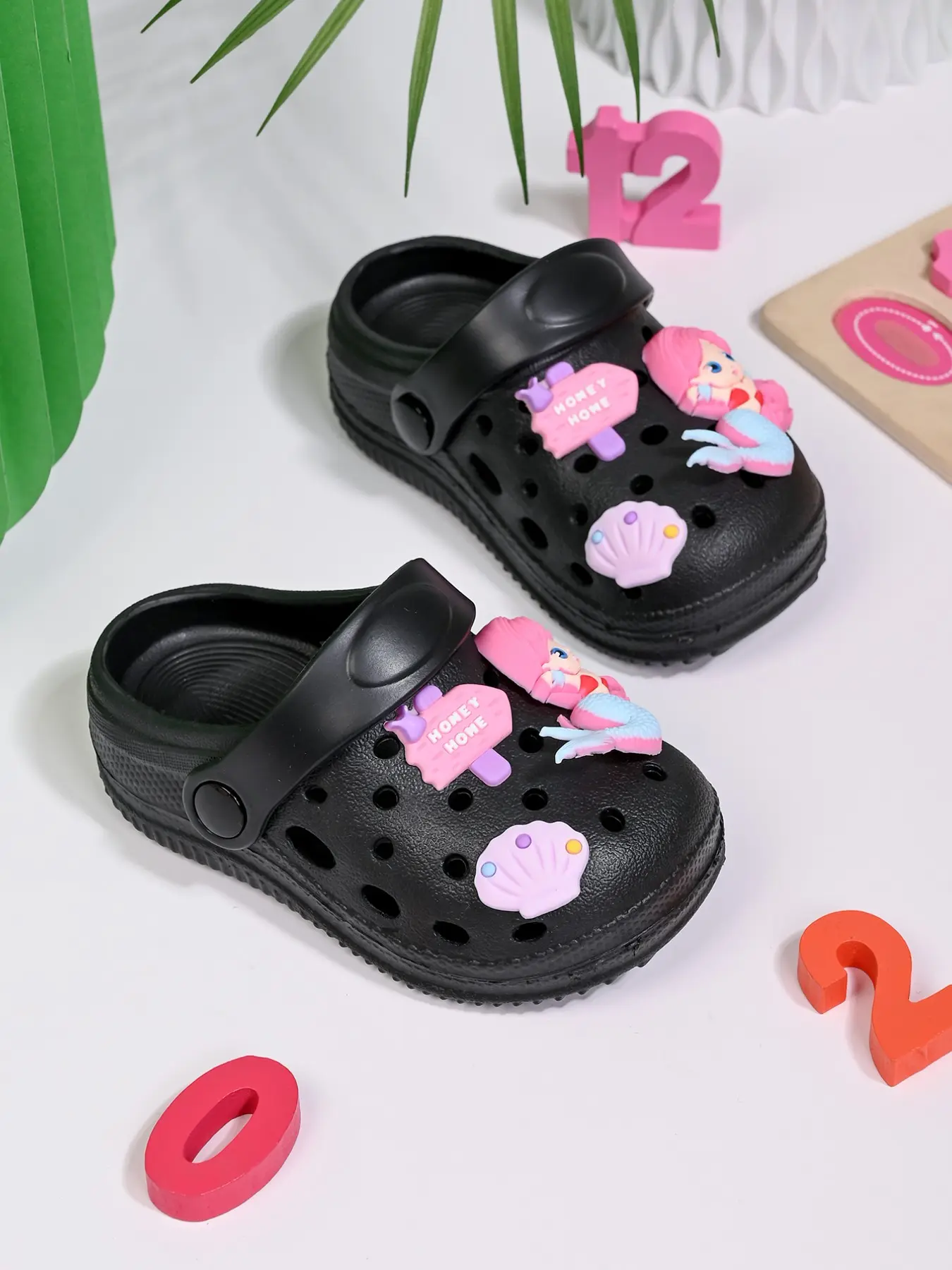 Summer New Holey Shoes, Cute Thick Sole Anti-Slip Beach Resort Pool Party Sandals, Mermaid Baby Slippers, Boys Girls Indoor Outdoor Flip Flops, Toddler House Shoes, Toddler Slip On Shoes, Kids Shoes