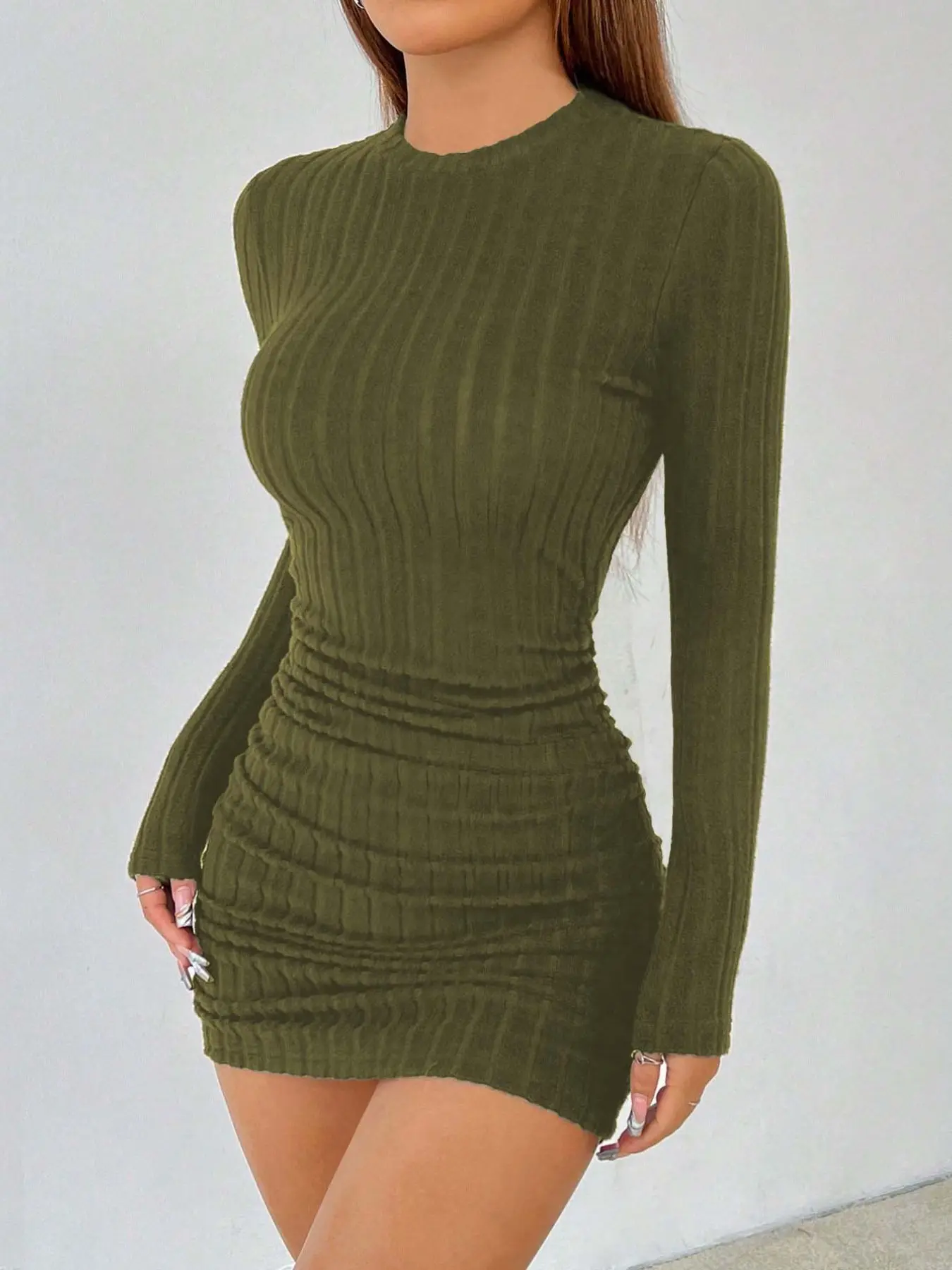 Women's casual solid-color long-sleeve slim-fit dress, a simple and versatile basic piece.