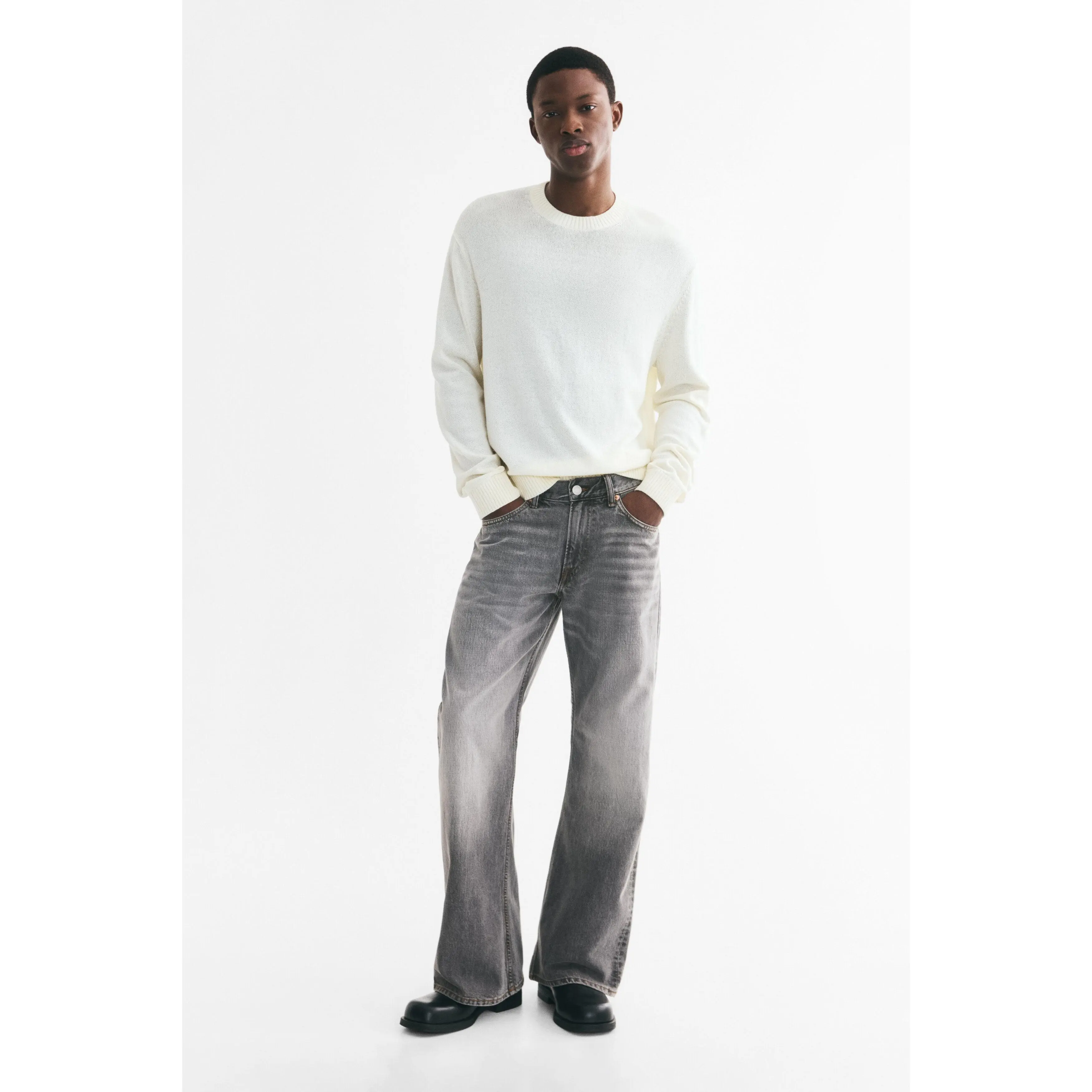 H&M Relaxed Bootcut Jeans H&M Relaxed Bootcut Jeans