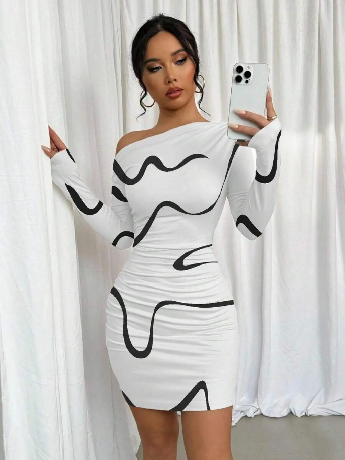 Women's Graffiti Print Asymmetric Ruched Long Sleeve Dress, Bodycon Smooth Dress, Casual Fashion, Perfect for Daily Wear, Stylish and Comfortable