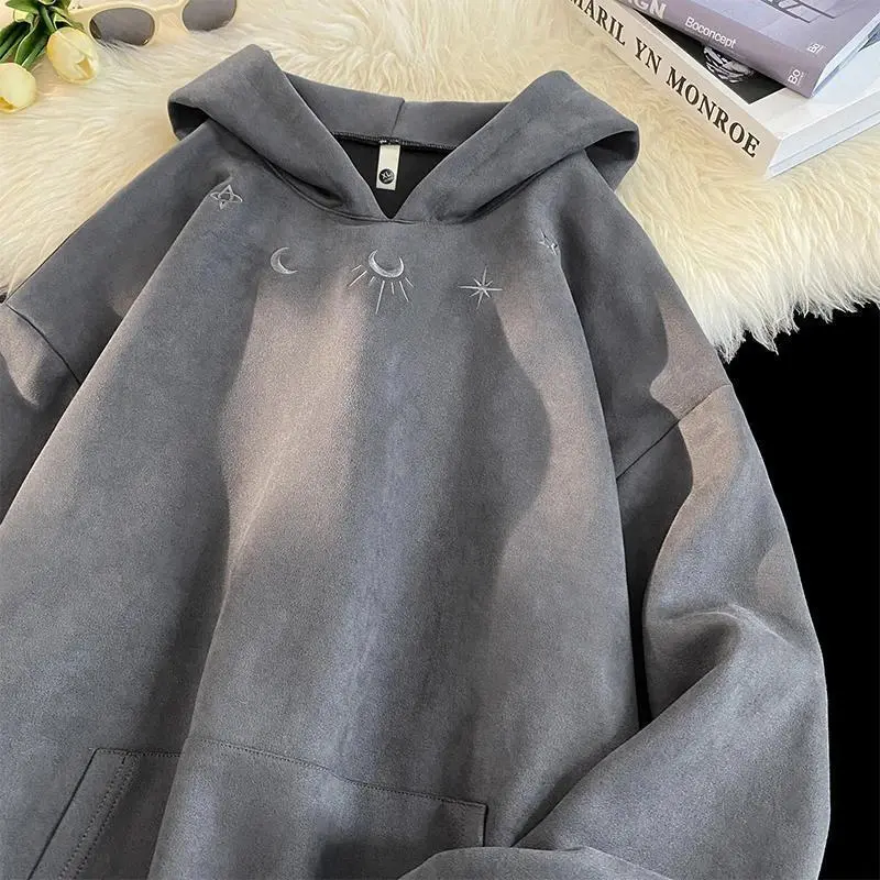 New Suede Sweatshirt Men Retro Street Loose Hoodie Embroidery Pattern Gothic Style Hooded Sweatshirt Autumn Male Sweatshirts Menswear Tops