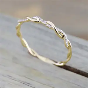 Luxury Exquisite Gold Color Stainless Steel Line Twine Couple Rings for Women Men Personality Zircon Finger Jewelry Accessory
