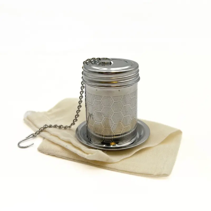 Honeycomb Design Mesh Loose Leaf Tea Strainer with Extended Chain & Saucer