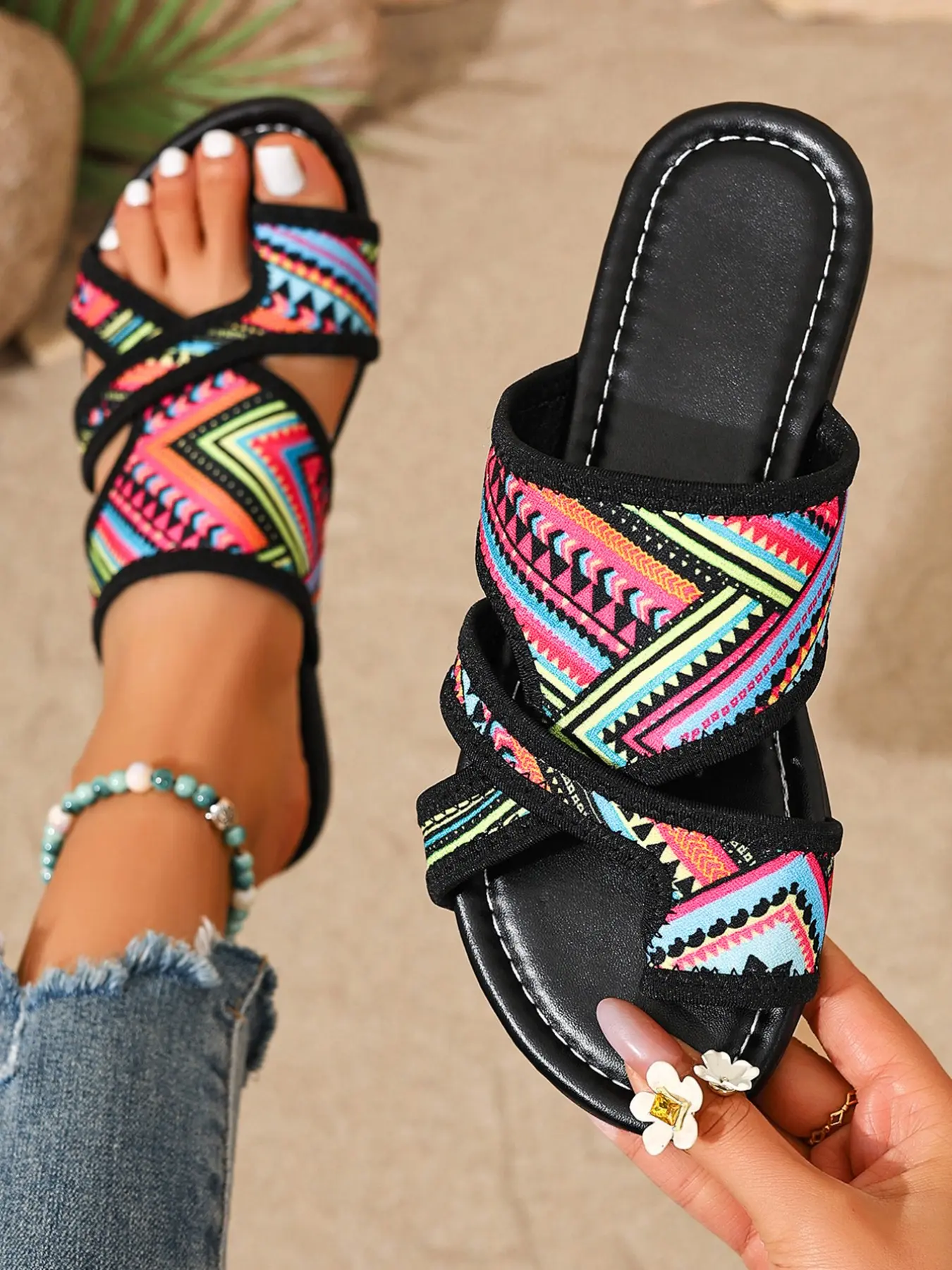 Women's 2026 New Comfortable Lightweight Casual Sandals, Multi-Color Thin Sole Round Toe, Fashion Summer Flat Sandals, Versatile Footwear