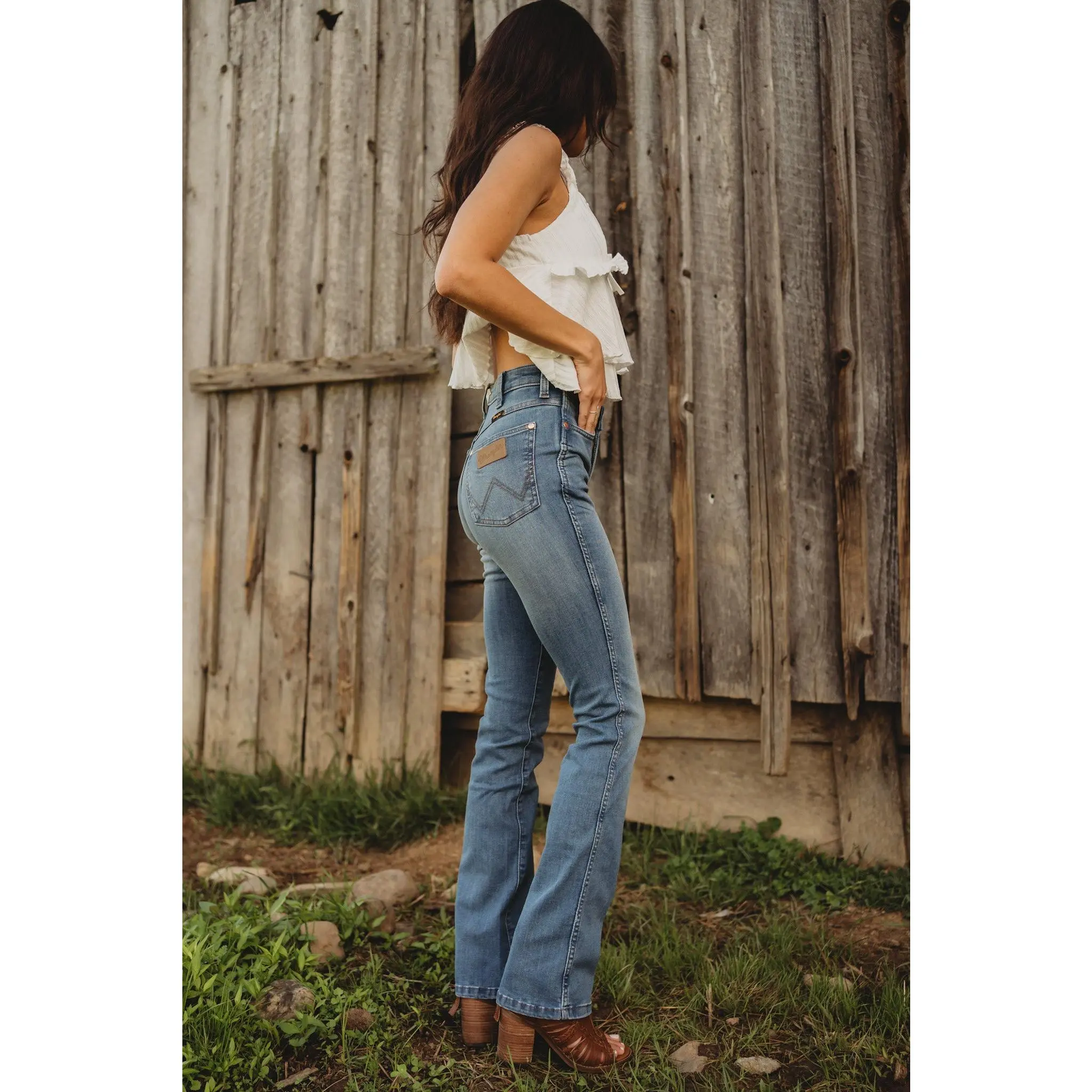Wrangler x Lainey Wilson Women's Hometown Bootcut Jeans, High-Rise Slim Cotton Blend with Embroidered Pockets and Belt Loops, Bottoms, Pocket, Print, Piece, Style, Western Clothing, Cowgirl Fashion