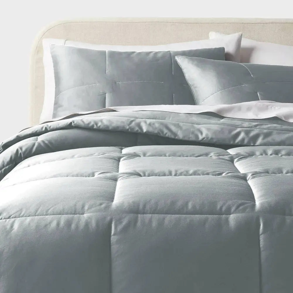 Threshold Full/Queen Cotton Comforter Set - OEKO-TEX Standard 100 Certified, Wrinkle Resistant, Low Pilling, Machine Washable Performance Sateen Comforter and Shams, Light Gray, Bed Comforter Set