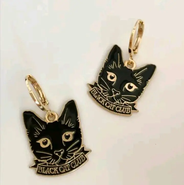 EWWW..NO HUMANS EARRINGS