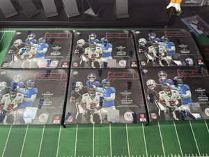 Case Break- PYT BREAK - 6 Box- FULL CASE BREAK - Topps Signature Class Jumbos- Football- Topps - Trading Card Breaks