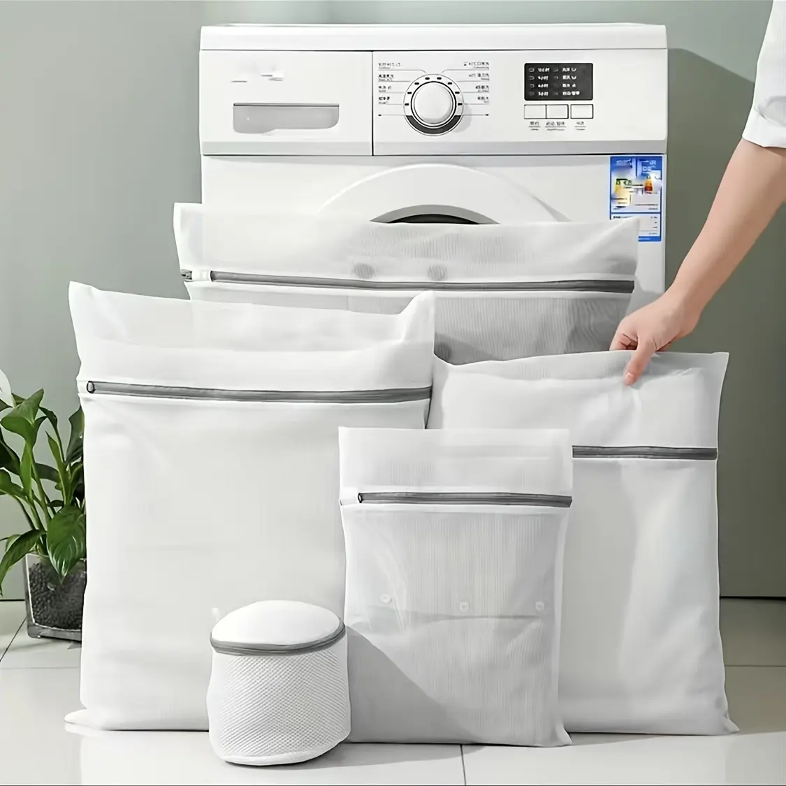 4-piece thick polyester underwear laundry bag, household mesh underwear laundry bag, durable fabric design, suitable for delicate clothing care, Laundry Accessory, Laundry Wash Bag