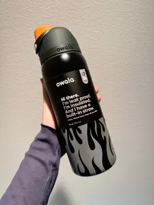 Owala World 32-ounce stainless steel water bottle - equipped with a straw, a large-capacity new insulated cup, a portable straw water bottle.