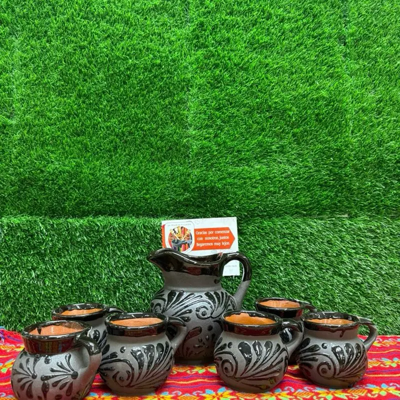 Engove Milk Jug Relieve color Negro Set. (Cielito Lindo).