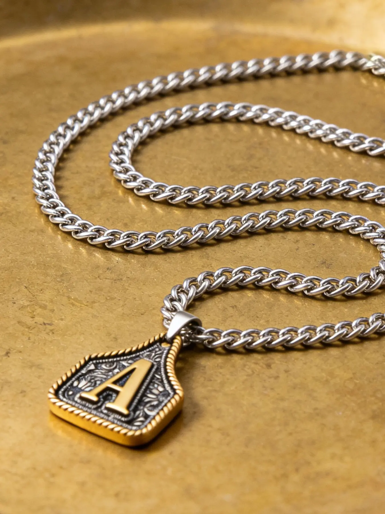Vintage Western Style Letter Chain Necklace, Handmade Metal A-Z Initial Alphabet Detail Pendant Decorative Necklace for Women and Men