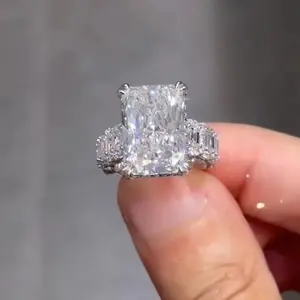 Maxine CZ 10.0ct Radiant Cut Engagement Ring,5A Cubic Zirconia Women's Ring Jewelry,Promise Ring for Daily,Travel,Proposal,Wedding,Birthday,Anniversary