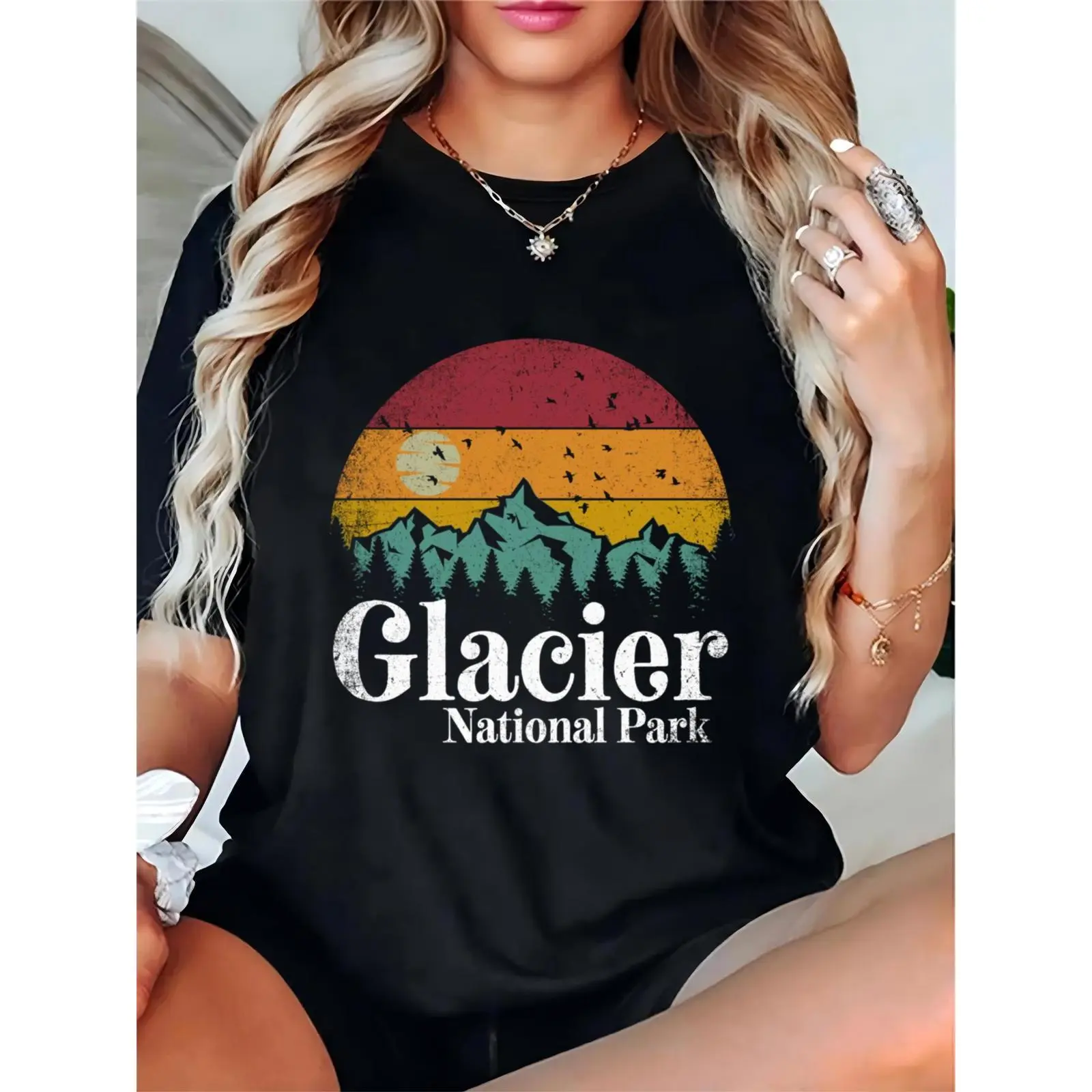 Women's Retro Glacier National Park T-Shirt, Vintage Sunset Mountain Graphic Tee, Casual Outdoor Hiking Summer Top for Nature Enthusiasts