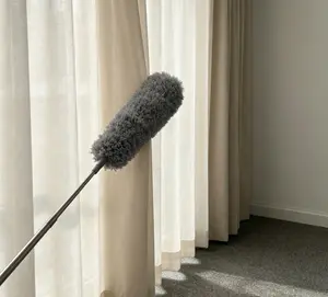 Dusting duster with extension pole for cleaning (50–240 cm), long feather dusting duster suitable for high ceilings, can clean furniture items, household tasks, and ceiling fans.