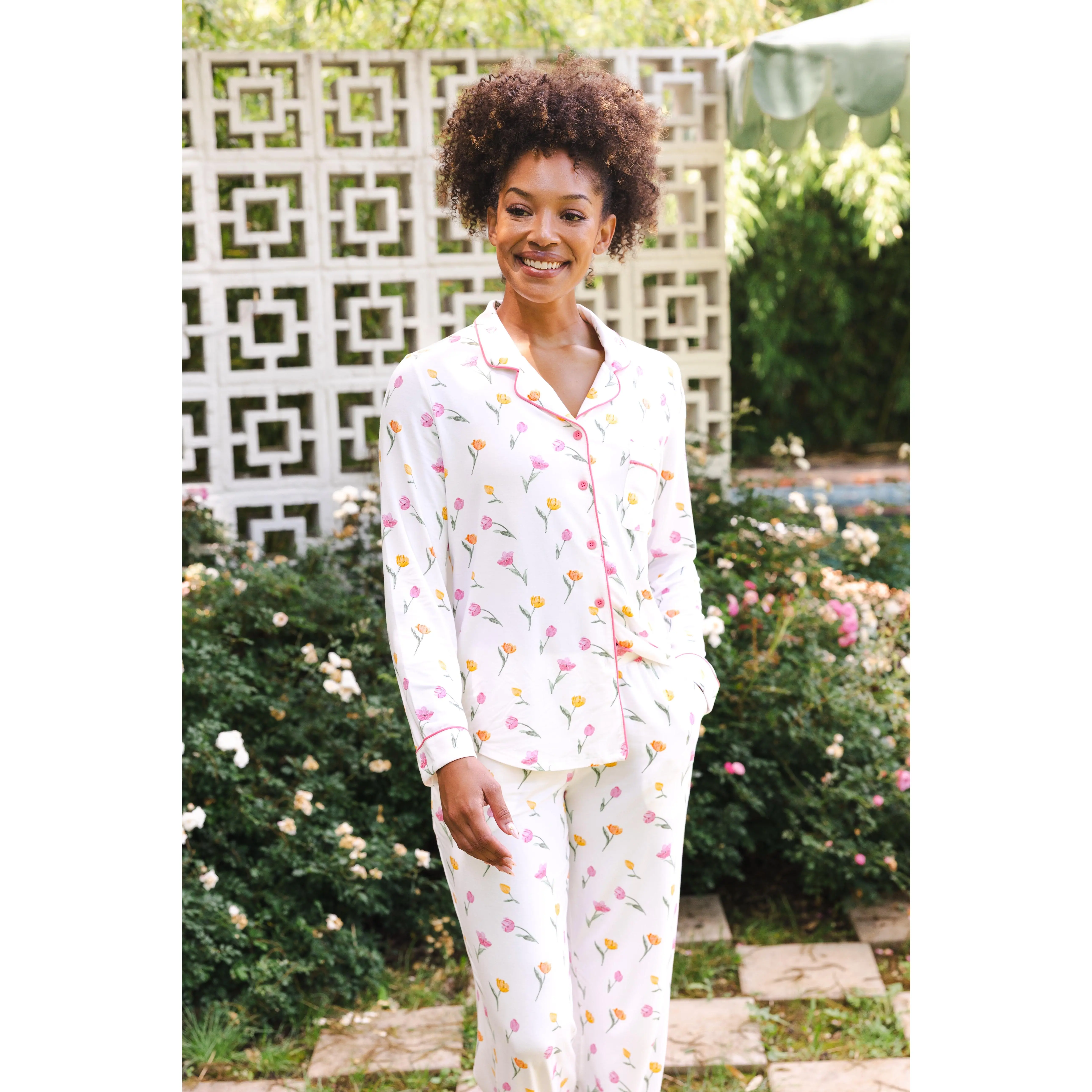 Long-Sleeved Women's Pajama Set in Tulip