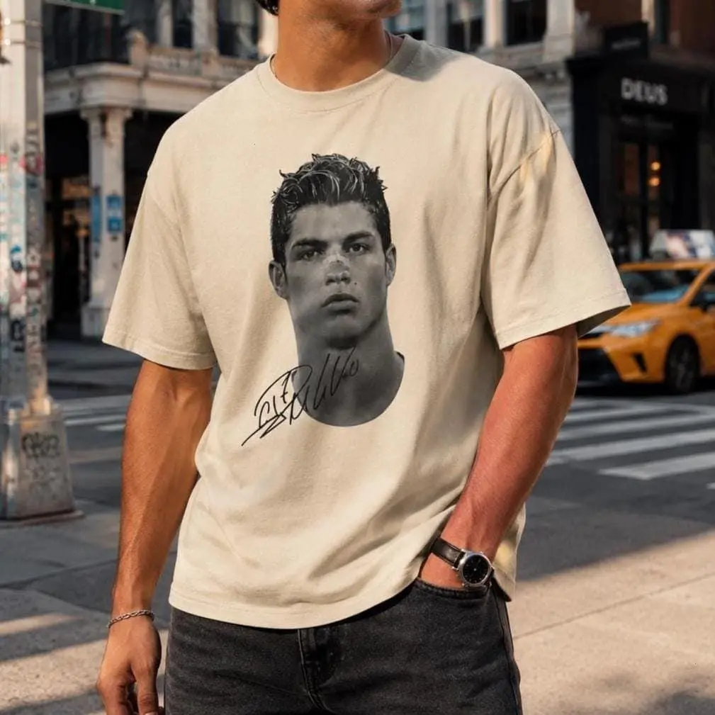 Cristiano Ronaldo Graphic T-Shirt, Vintage Football Legend Tee, Soccer Fan Shirt, Retro Athlete Portrait Tee, Unisex Gift