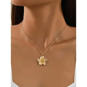 Flower Design Pendant & Chain Statement Necklace for Women, Dainty Elegant Necklace, Fashion Jewelry for Party, Daily Clothing Decor, Trendy Charm Necklaces for Birthday Gift, Chic Gorgeous Jewelry, Fashion Accessory, Non Tarnish Jewelry