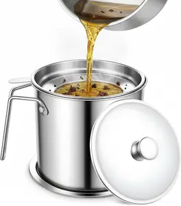 Bacon Grease Container with Strainer, 1.8 L (61.5 Oz) 304 Stainless Steel Oil Storage Containers with Lid and Easy-Grip Handle Cooking Oil Storage Strainer for Kitchen Fat Storages