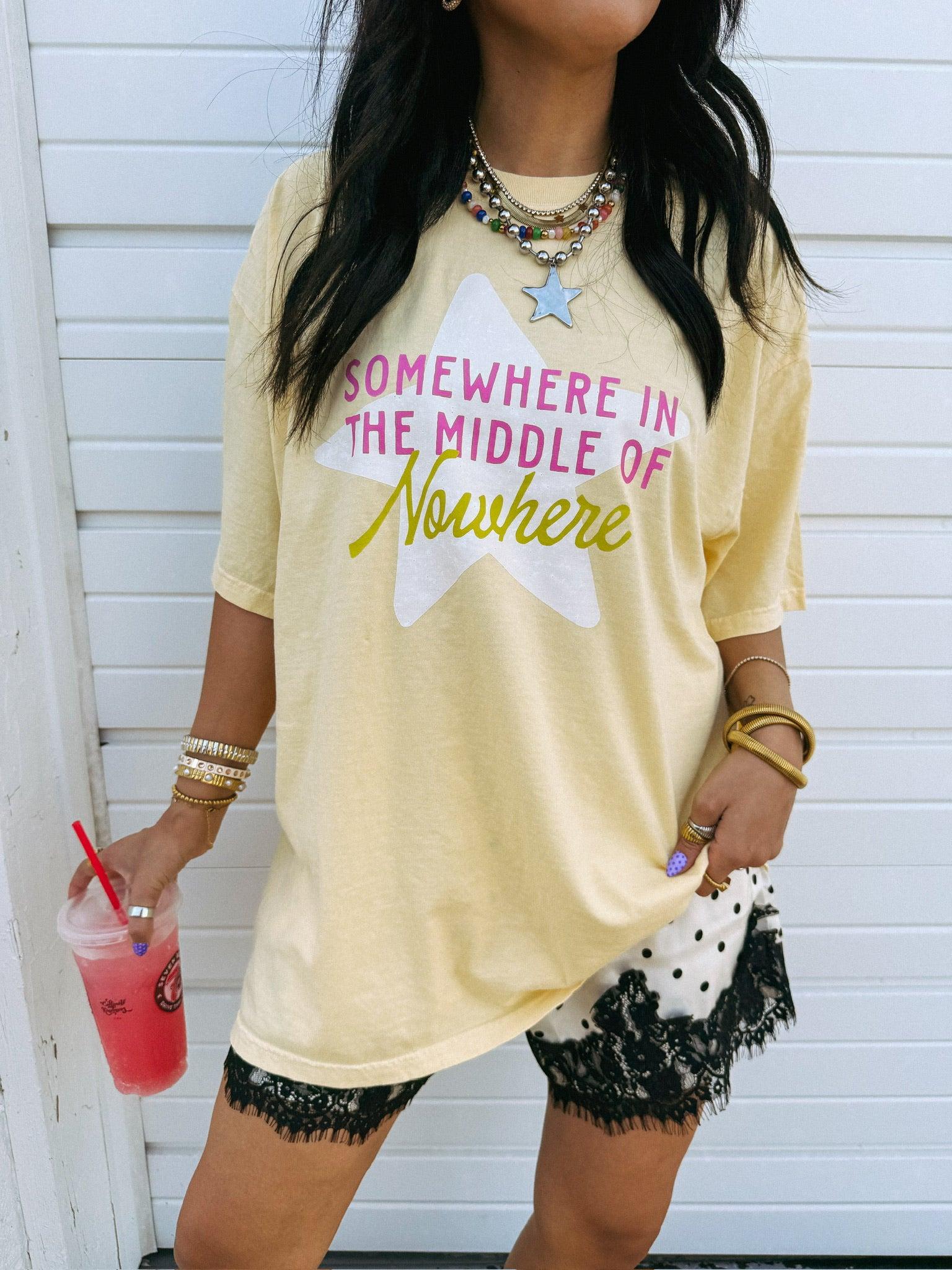 Comfort Colors ETTA middle of nowhere star graphic tee – butter yellow