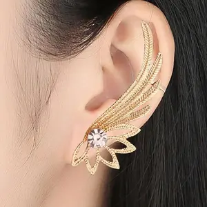 1Pc Party Elegant Clip Earring Hollow Out Wing Shape Vintage Non-pierced Climber Cuff Earring Gift
