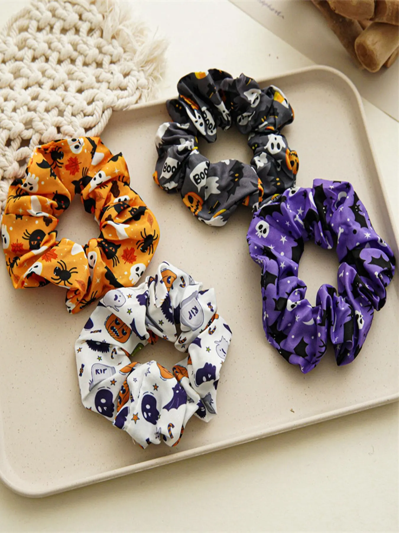 Women's Cute Halloween Themed Elastic Band Hair Scrunchies, 4 Counts/set Cute Hair Ties for Women & Girls, Colorful Trendy Novelty Goth Hair Styling Accessories for Party Hairstyle Decor Elastic Hair Bands