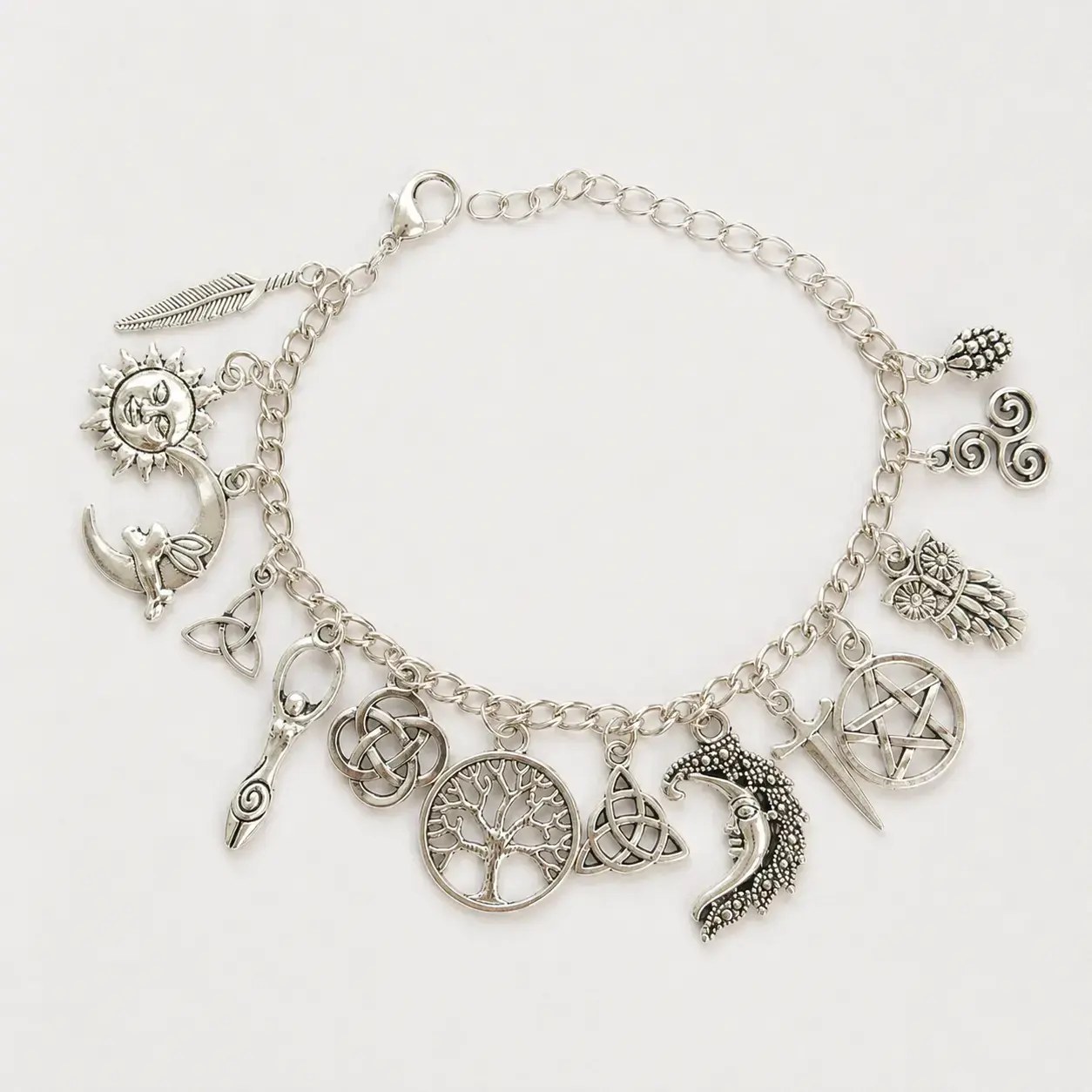 Gothic Charm Bracelet for Women, Vintage Witchcraft Aesthetic Jewelry with Celestial Moon & Pentagram Charms, Adjustable 2-in-1 Casual Anklet Chain