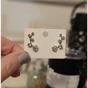 Flower Ear Crawlers