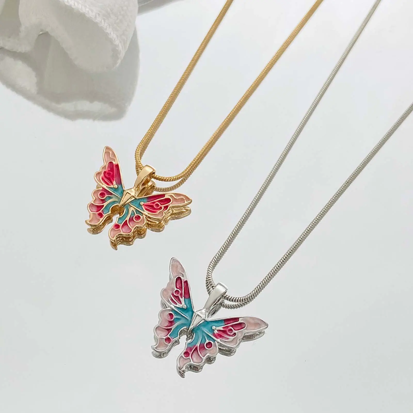 Sporingtok Y2K Rainbow Butterfly Necklace Golden/Silver Girls Women Birthday Holiday Gift Daily Clavicle Chain Jewelry