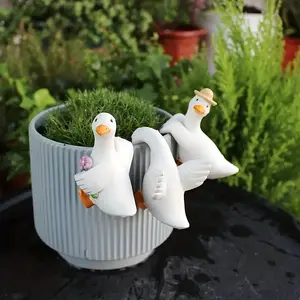 Creative Cute Koi Duck Garden Planter Decoration, Outdoor Courtyard Hanging Pot Duck Resin Ornament, Adorable Pond Decor